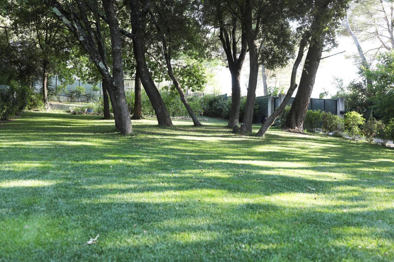 Maison Calme Et Verdure Saint-Cannat Εξωτερικό φωτογραφία